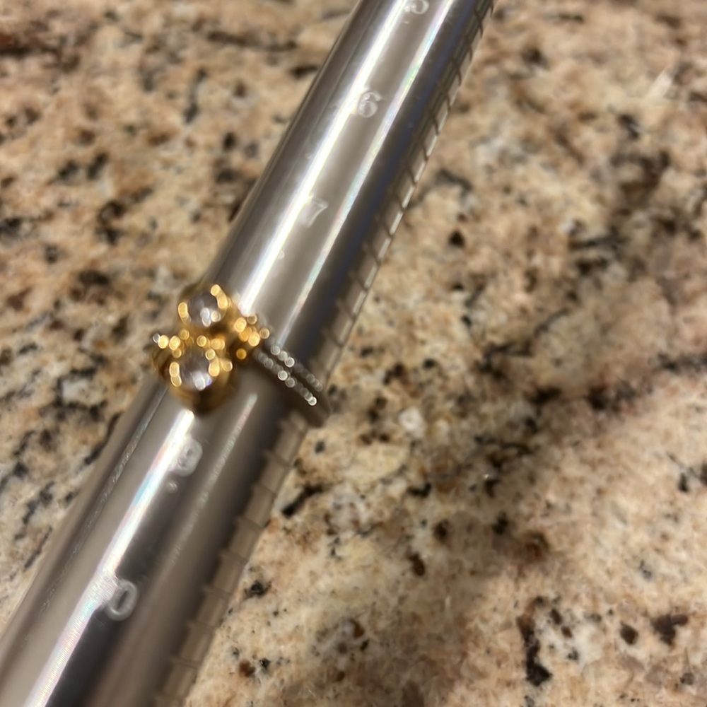 Ring - Picture 4 of 6